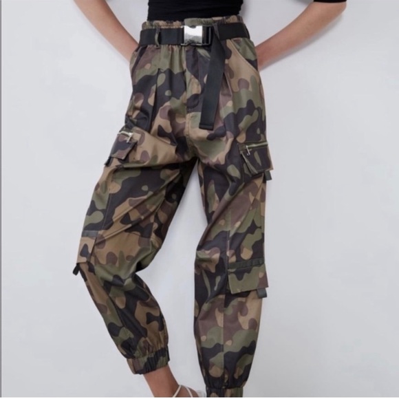 Zara Pants - Zara High Waist Camo Print Joggers With Belt